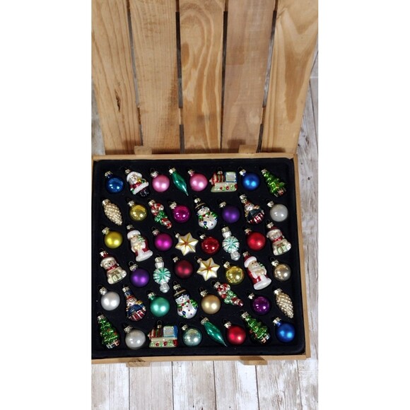 VTG Thomas Pacconi Mini Cristmas Ornaments 48 Glass Mercury Wooden Box Complete - Picture 1 of 7
